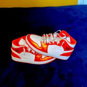 Nike Air Jordan 1 MID SE Just used 1 time